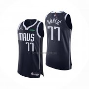 Camiseta Dallas Mavericks Luka Doncic NO 77 Statement Autentico 2022-23 Azul