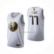 Camiseta Golden Edition Dallas Mavericks Luka Doncic NO 77 Blanco