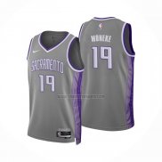 Camiseta Sacramento Kings Chima Moneke NO 19 Ciudad 2022-23 Gris